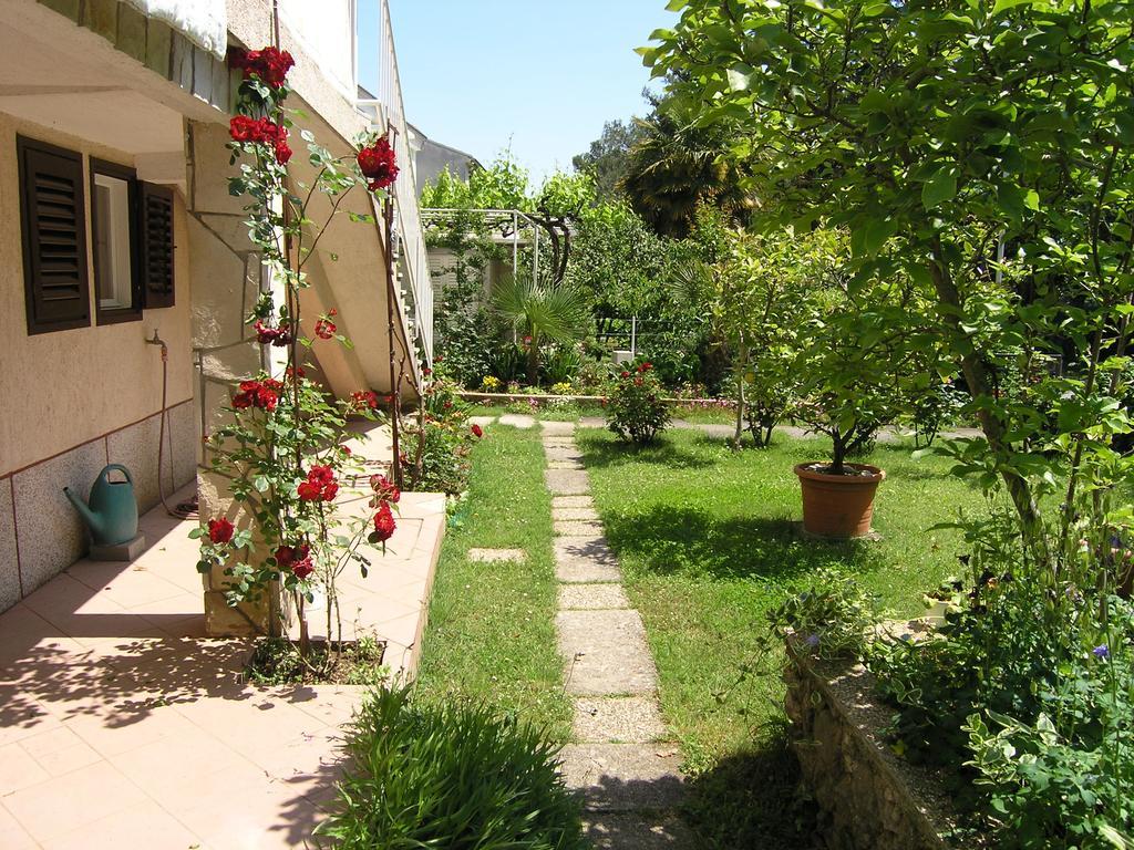 Apartments Ines Krk Town Luaran gambar