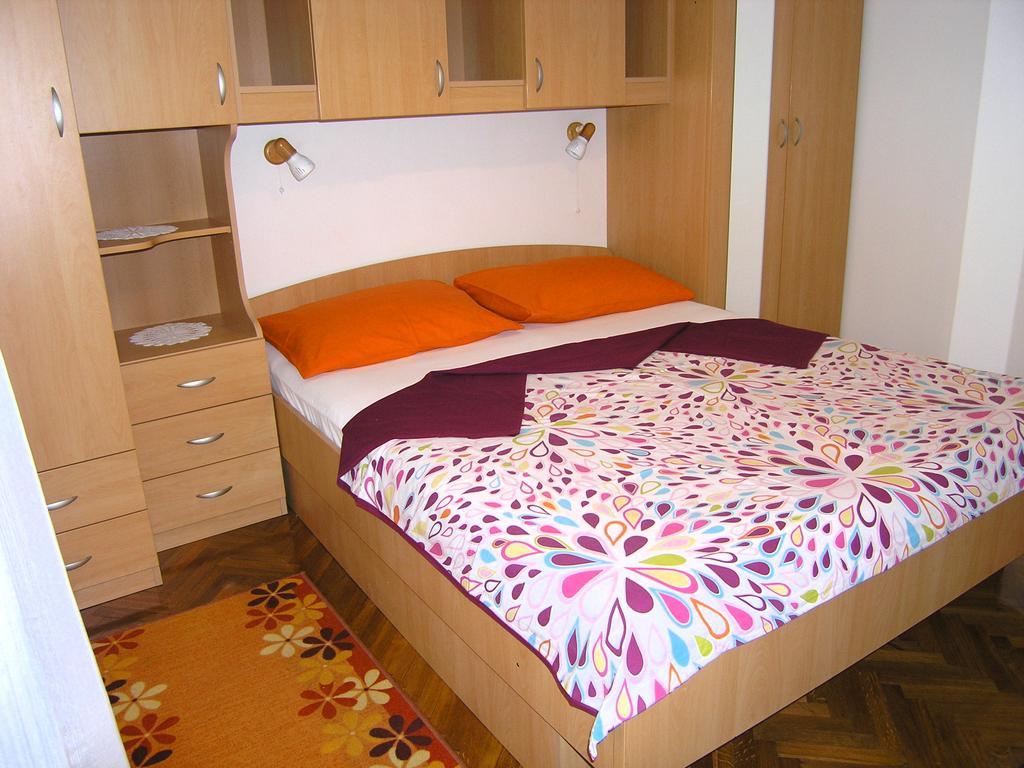 Apartments Ines Krk Town Luaran gambar
