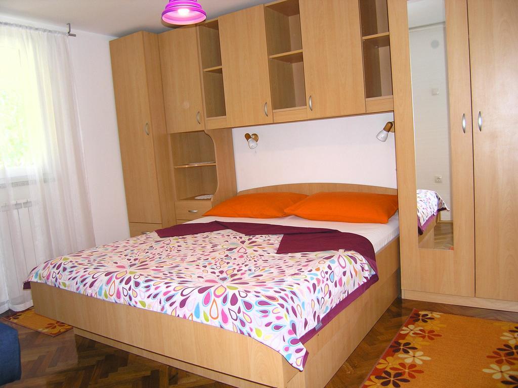 Apartments Ines Krk Town Luaran gambar