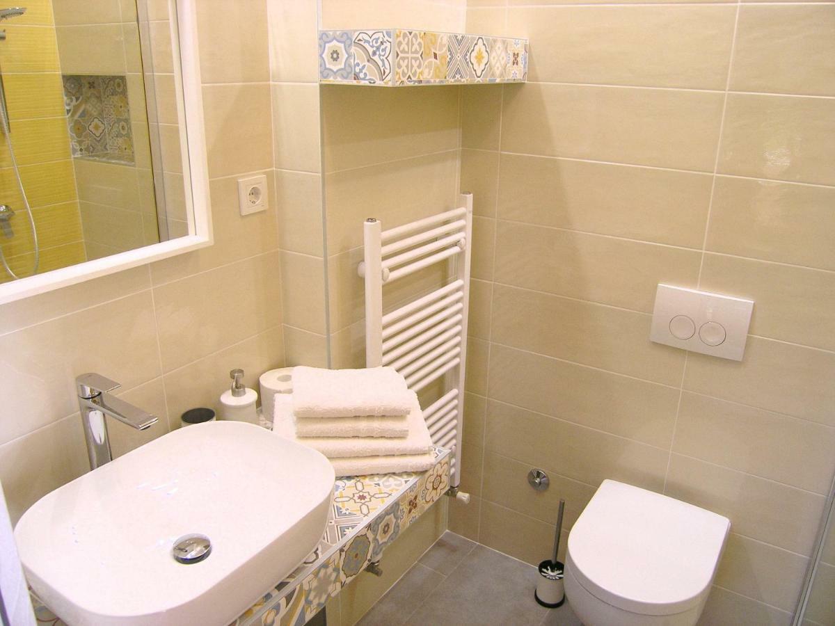Apartments Ines Krk Town Luaran gambar