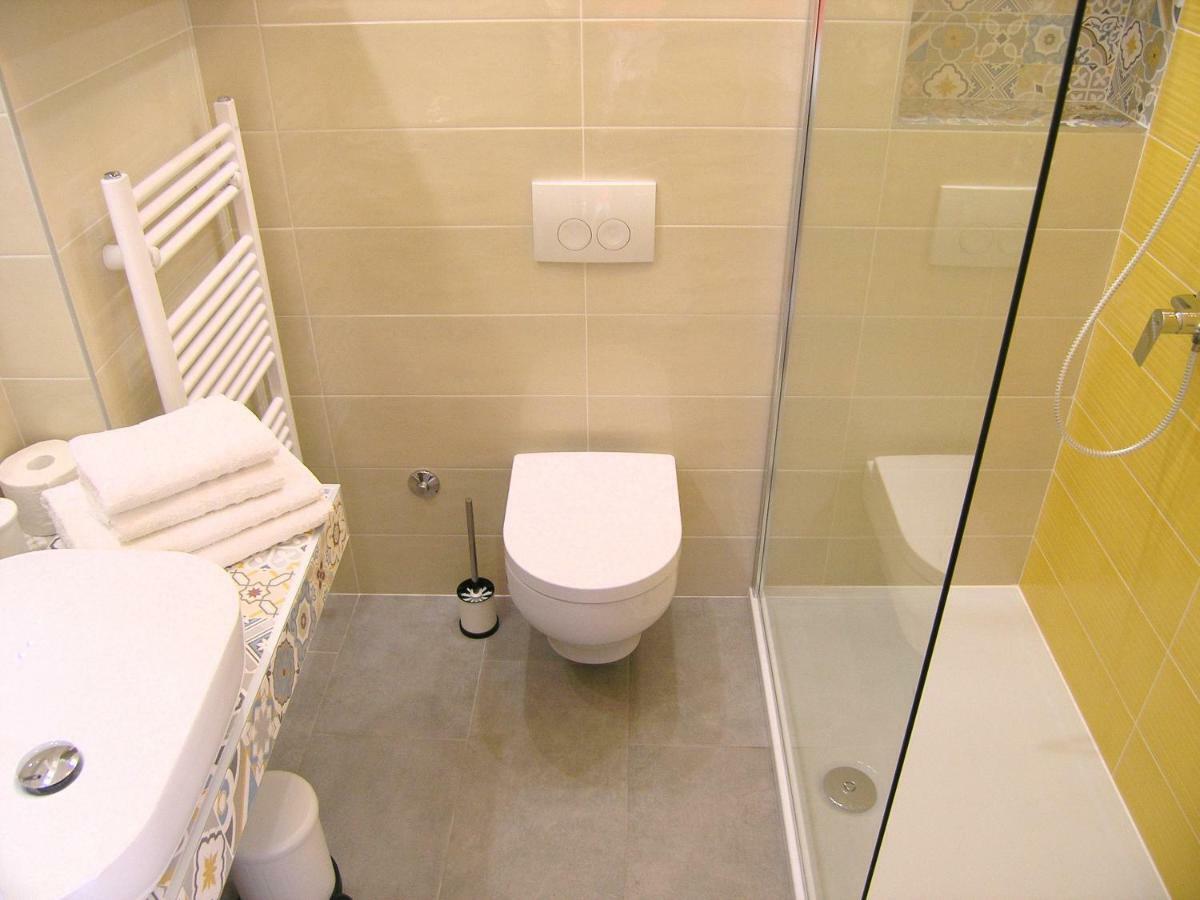 Apartments Ines Krk Town Luaran gambar